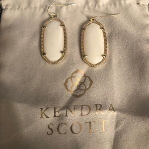 Kendra Scott Elle Earrings